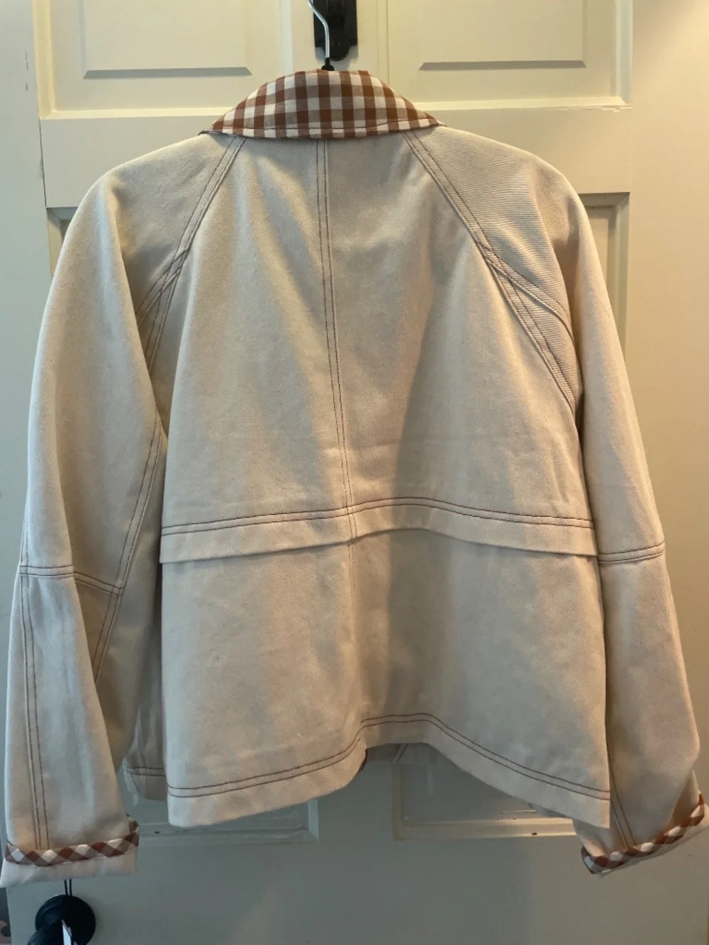 Denim barn jacket with contrasting collar & cuffs